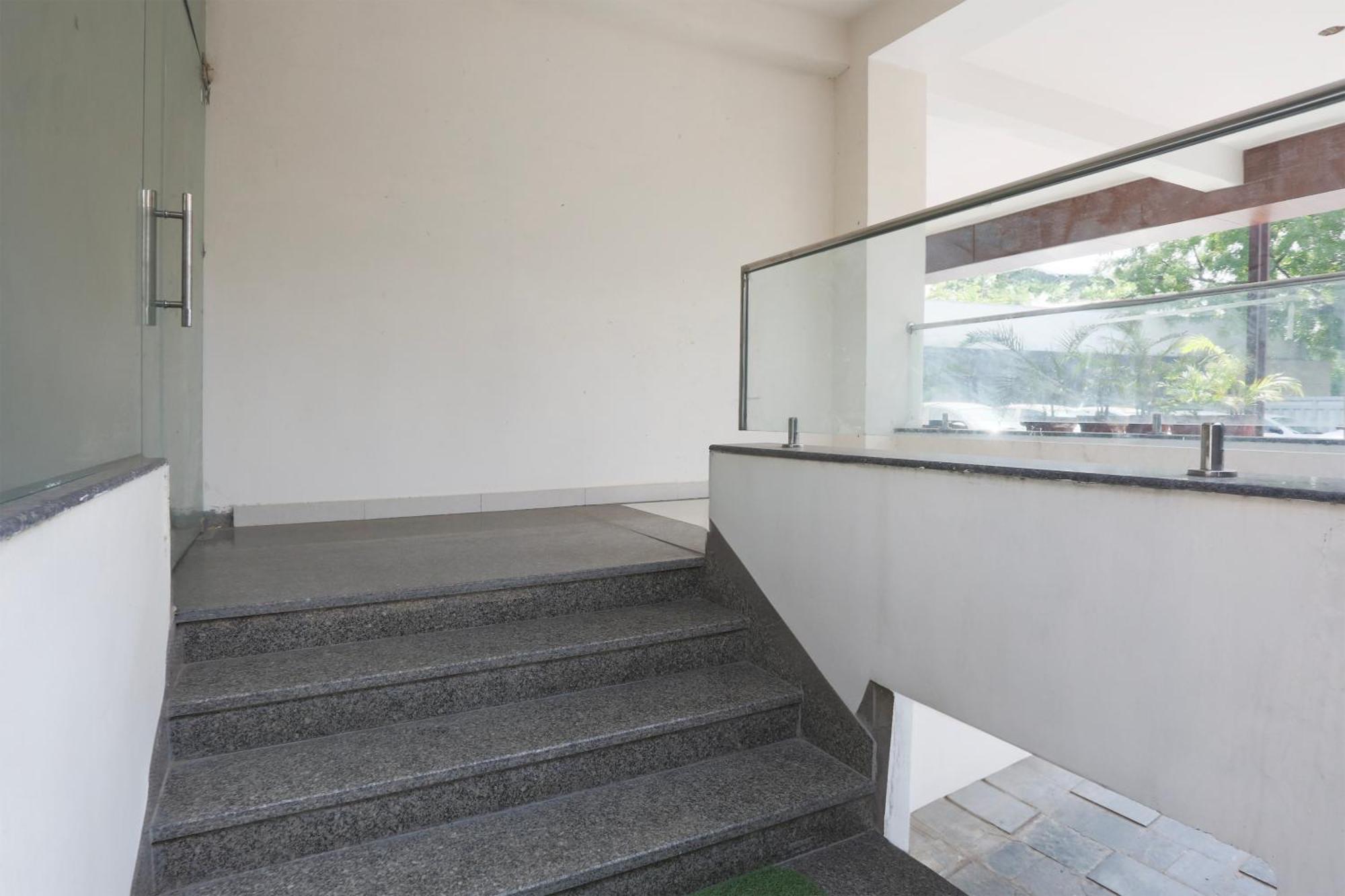 Palette Calista Premium Resort Samalkha Ngoại thất bức ảnh